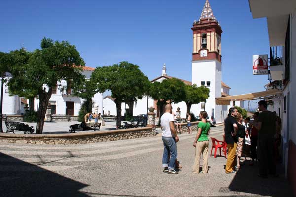 ?image=Cortelazor/barPlaza.jpg